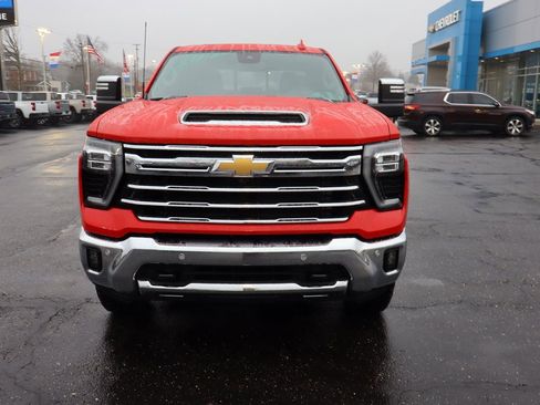 Used 2024 Chevrolet Silverado 2500 LTZ w/ LTZ Convenience Package image 28