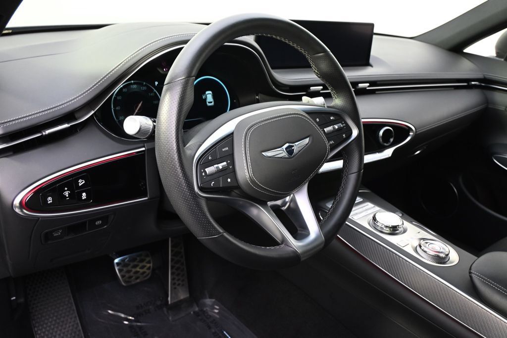 Used 2024 Genesis GV70 2.5T w/ Sport Prestige Package AWD/4WD image 11