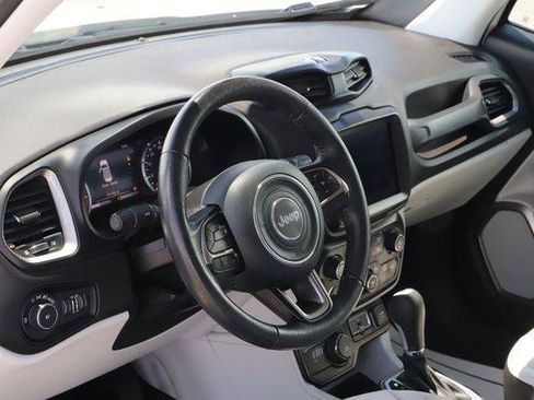 Used 2022 Jeep Renegade Latitude w/ Convenience Group AWD/4WD image 12