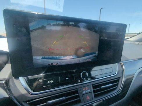Used 2023 Nissan Altima 2.5 SR w/ SR Premium Package FWD image 18