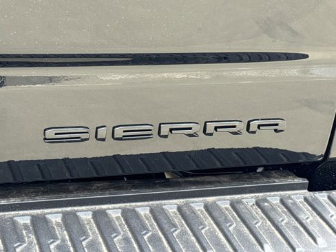 Used 2026 GMC Sierra 1500 Denali AWD/4WD image 10