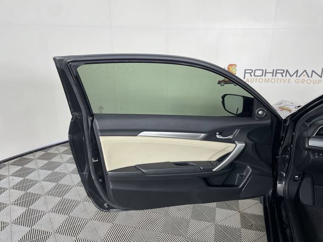 Used 2016 Honda Civic Touring image 34
