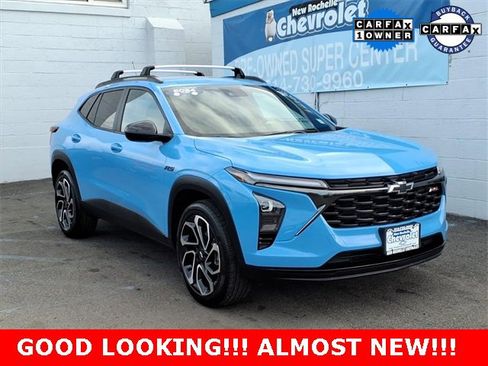 Certified 2024 Chevrolet Trax RS w/ Driver Confidence Package image 1