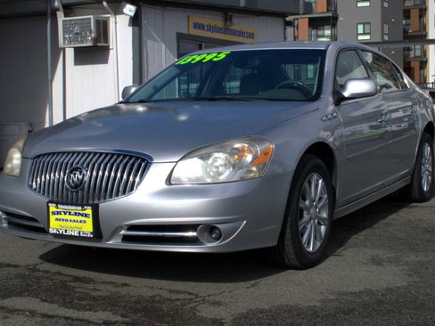 Used 2011 Buick Lucerne CX image 8