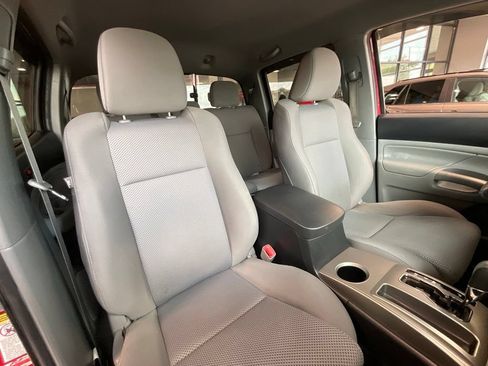 Used 2013 Toyota Tacoma 4x4 Double Cab w/ TRD Sport Pkg image 19