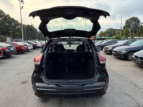 Used 2021 Nissan Kicks SV FWD image 15