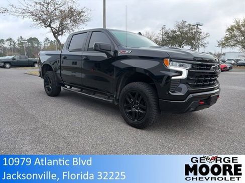 Used 2025 Chevrolet Silverado 1500 LT Trail Boss w/ Convenience Package II image 1