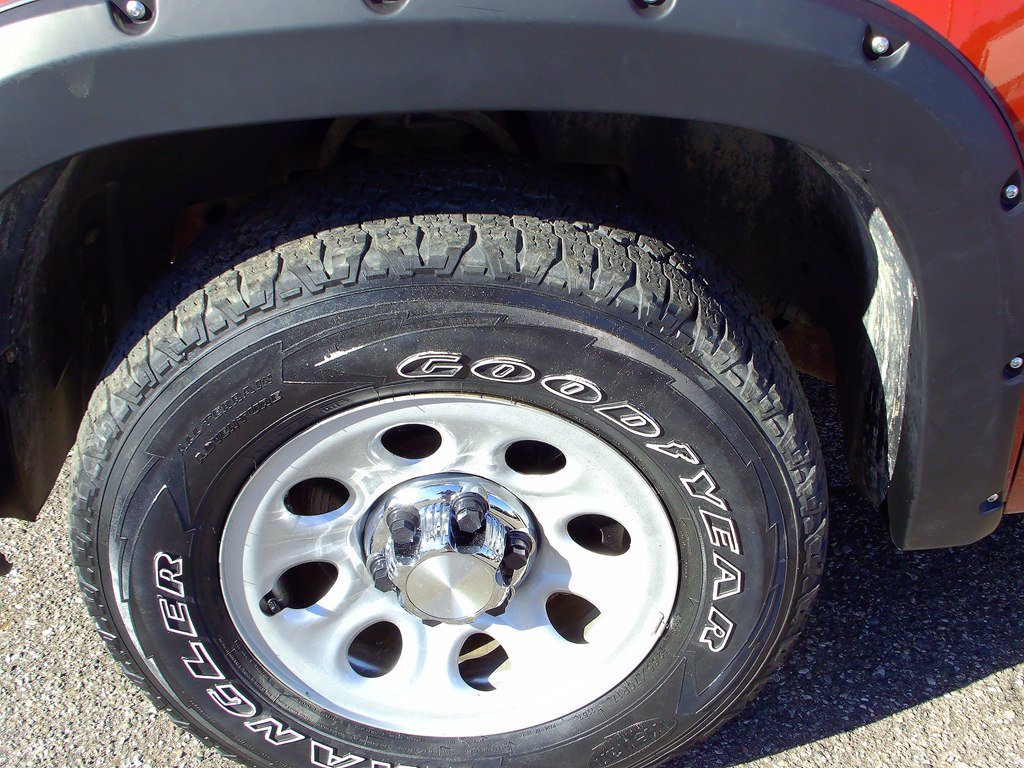 Used 2009 GMC Sierra 1500 W/T AWD/4WD image 12