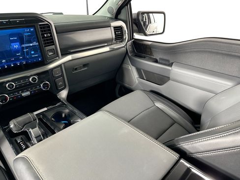 Used 2021 Ford F150 Lariat w/ Equipment Group 502A High image 24