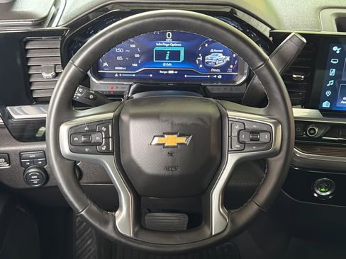 Used 2024 Chevrolet Silverado 1500 LT AWD/4WD image 4