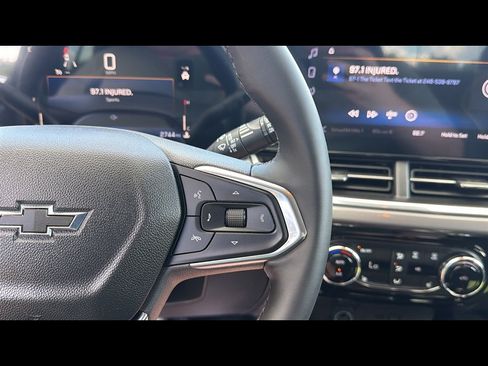 Used 2025 Chevrolet Trax ACTIV w/ Driver Confidence Package FWD image 15