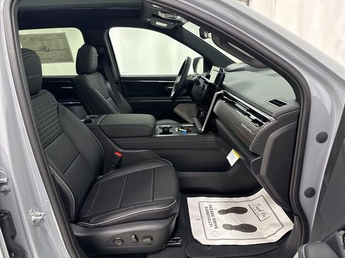 New 2025 GMC Sierra EV Denali AWD/4WD image 9