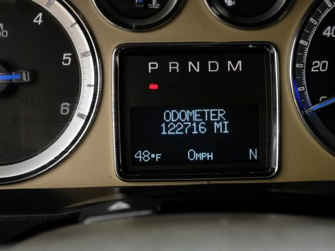 Used 2013 Cadillac Escalade Platinum image 24