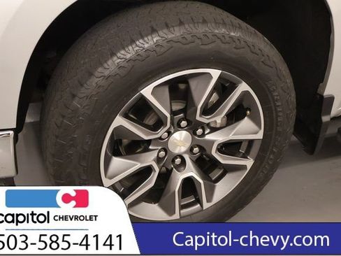Used 2022 Chevrolet Silverado 1500 LT w/ All Star Edition Plus AWD/4WD image 9