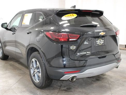 Used 2025 Chevrolet Blazer LT image 7
