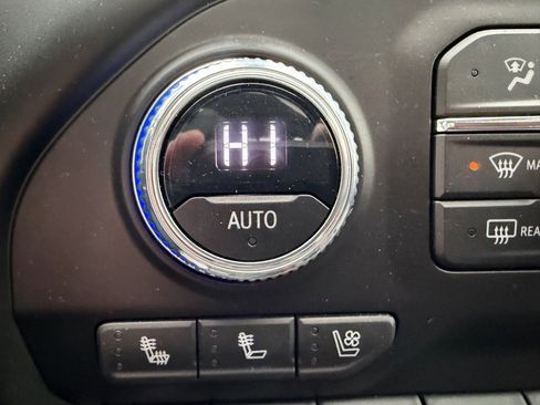 Certified 2023 GMC Sierra 2500 AT4 w/ AT4 Premium Plus Package image 30