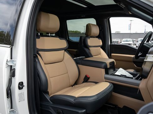 New 2026 Ford F350 Lariat w/ Lariat Ultimate Package AWD/4WD image 44
