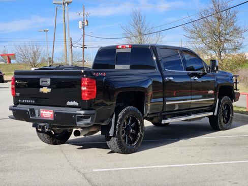 Used 2018 Chevrolet Silverado 2500 High Country w/ Duramax Plus Package image 4