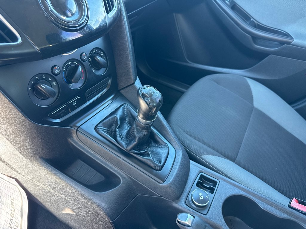 Used 2012 Ford Focus S FWD image 12