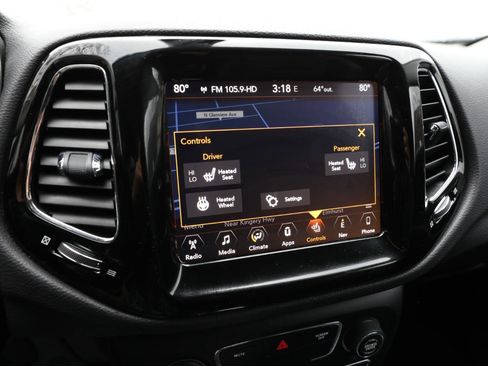 Used 2018 Jeep Compass Limited w/ Navigation Group image 25