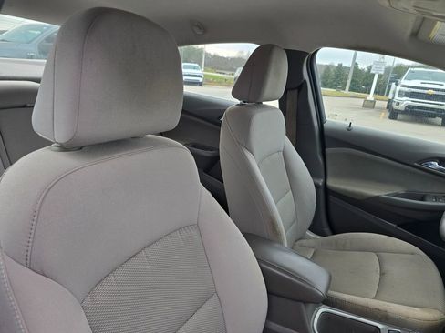 Used 2016 Chevrolet Cruze LT w/ Convenience Package image 5