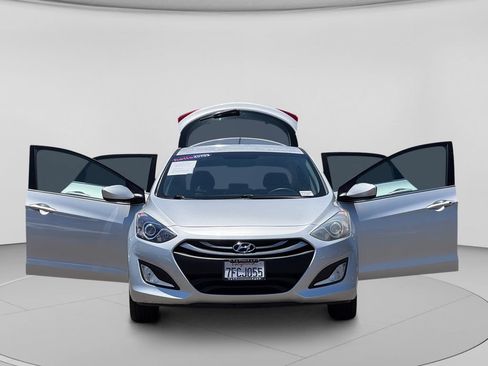 Used 2014 Hyundai Elantra GT FWD image 29