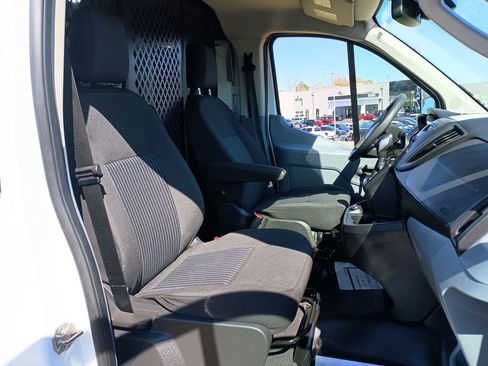 Used 2019 Ford Transit 250 130 Low Roof w/ Exterior Upgrade Package image 26
