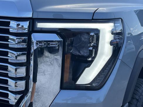 New 2026 GMC Sierra 3500 Denali w/ Technology Package AWD/4WD image 10