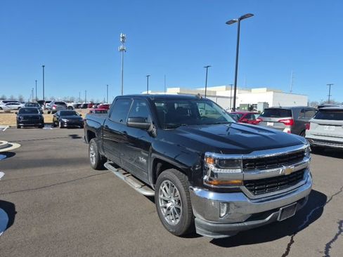 Used 2018 Chevrolet Silverado 1500 LT w/ Texas Edition image 3