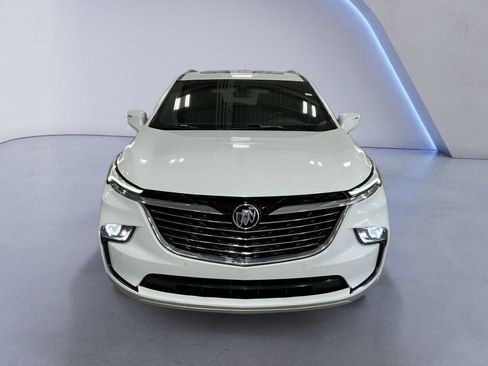 Used 2022 Buick Enclave Essence w/ Experience Buick Package FWD image 1