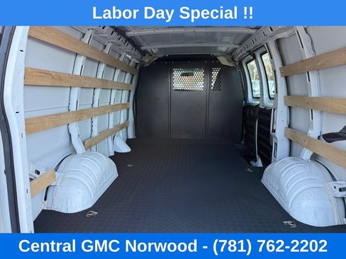 Used 2025 GMC Savana 2500 w/ Driver Convenience Package RWD image 13