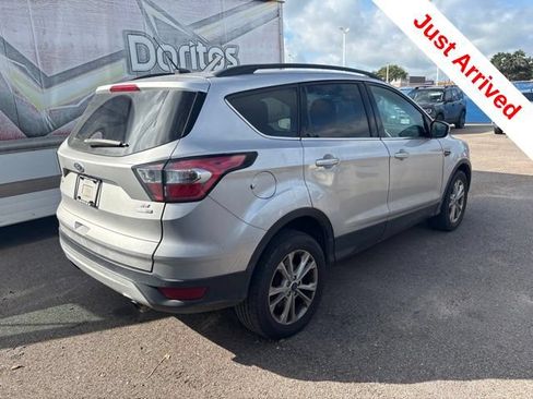 Used 2017 Ford Escape SE w/ Equipment Group 201A AWD/4WD image 7