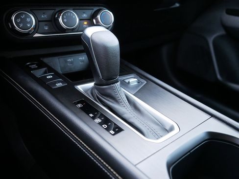 Certified 2025 Nissan Kicks SV w/ Illumination Package image 24