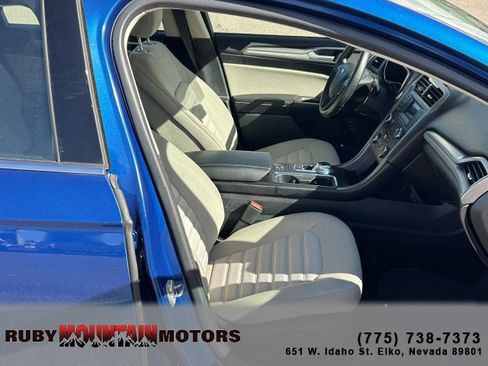 Used 2017 Ford Fusion S image 28