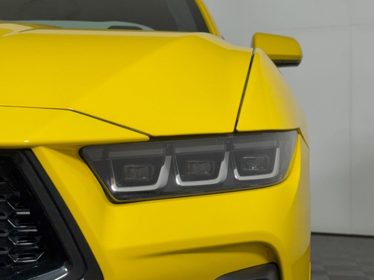 Used 2024 Ford Mustang GT RWD image 12