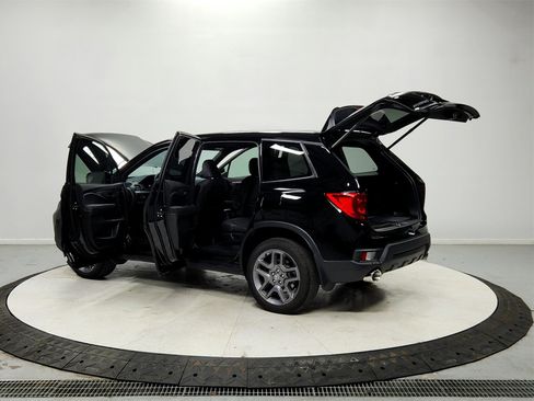 Used 2023 Honda Passport EX-L image 13