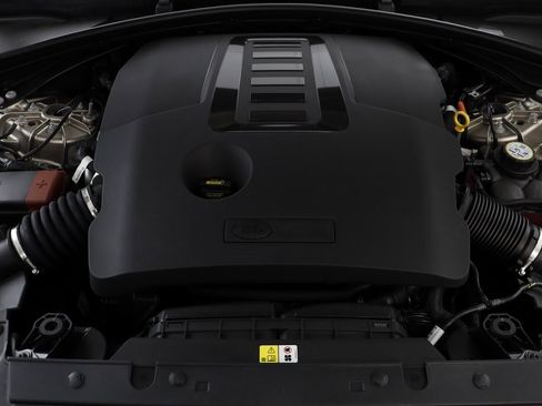 New 2026 Land Rover Range Rover Velar Dynamic SE image 21