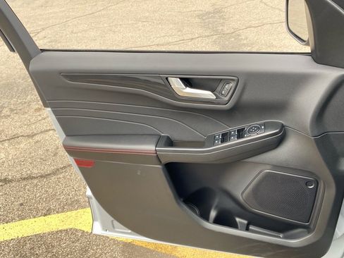 Used 2025 Ford Escape ST-Line w/ Tech Pack #1 image 21