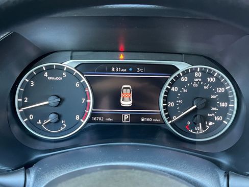 Used 2025 Nissan Sentra SV FWD image 36