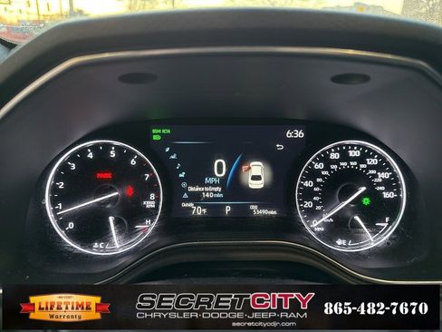 Used 2021 Toyota Avalon TRD image 35