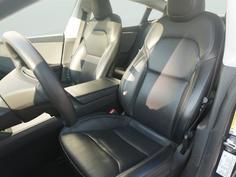 Used 2024 Tesla Model 3 Standard Range RWD image 12