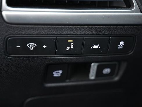 Used 2020 Hyundai Palisade SEL w/ Convenience Package image 17