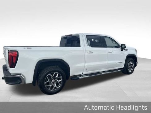 Used 2022 GMC Sierra 1500 SLT w/ SLT Premium Plus Package AWD/4WD image 14