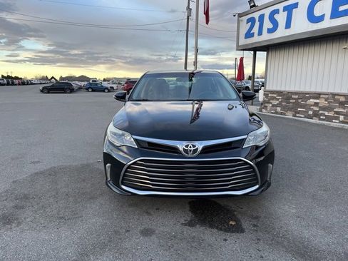 Used 2016 Toyota Avalon XLE image 3