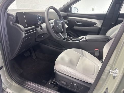 Used 2025 Hyundai Santa Cruz SEL image 12
