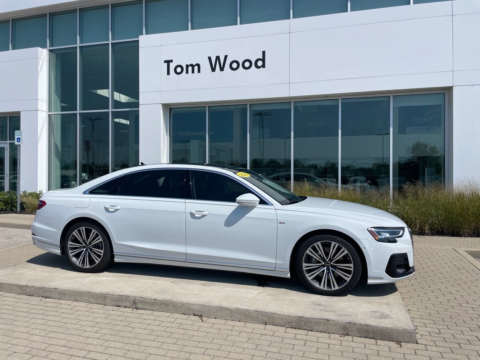 Used 2023 Audi A8 L 3.0T AWD/4WD image 1