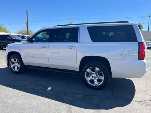 Used 2019 Chevrolet Suburban LT image 8