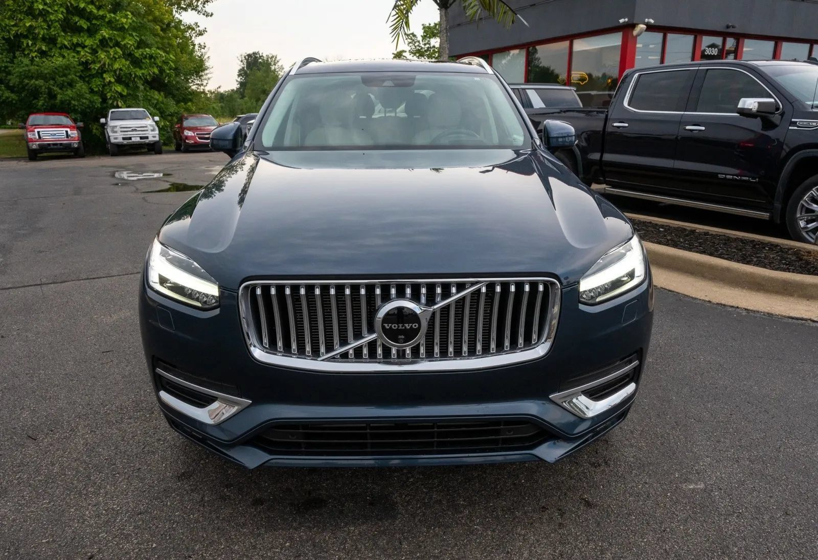 Used 2020 Volvo XC90 T6 Inscription AWD/4WD image 3