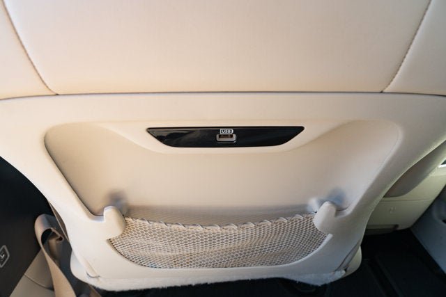 Used 2020 Chrysler Pacifica Limited FWD image 34