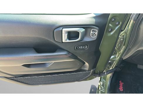 Used 2020 Jeep Wrangler Unlimited Rubicon w/ Quick Order Package 28Y Recon AWD/4WD image 11